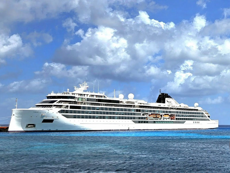 Octantis cruise ship